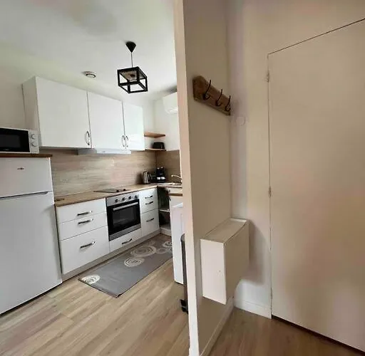 Linas Centre : Studio Climatise Avec Fibre, Wifi Et Parking